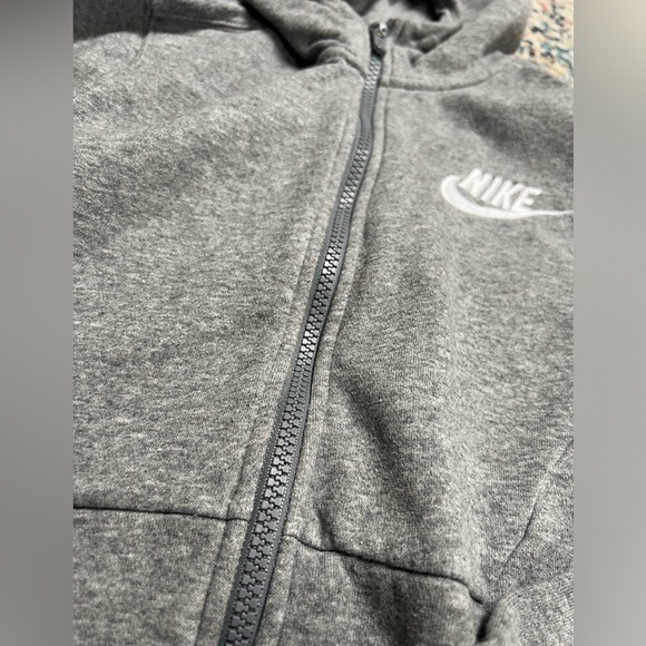 Nike Zipper Hoodie - Picture 5 of 6